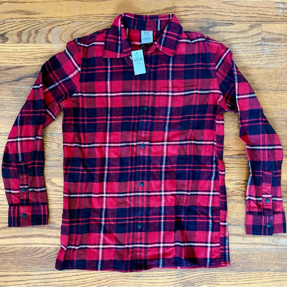 Brand New GAP shirt